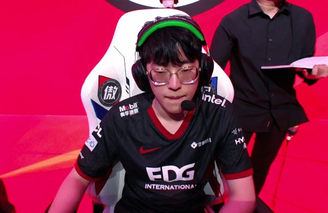 Doinb官方宣布出色发挥新规，曼联引发争议！热度持续攀升的简单介绍体育直播